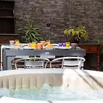Апартаменты Stone House 